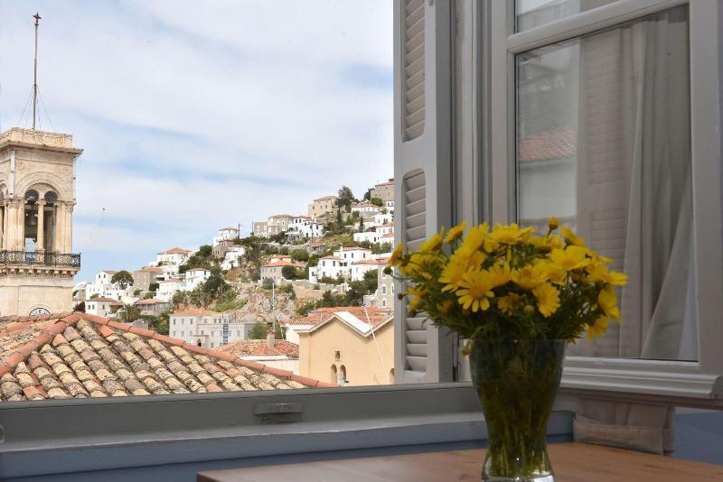 Douskos Guesthouse ไฮดรา ภายนอก รูปภาพ