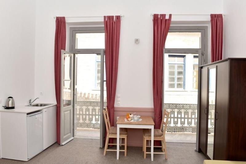 Douskos Guesthouse ไฮดรา ภายนอก รูปภาพ