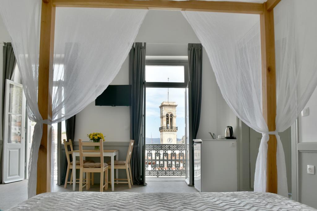 Douskos Guesthouse ไฮดรา ภายนอก รูปภาพ