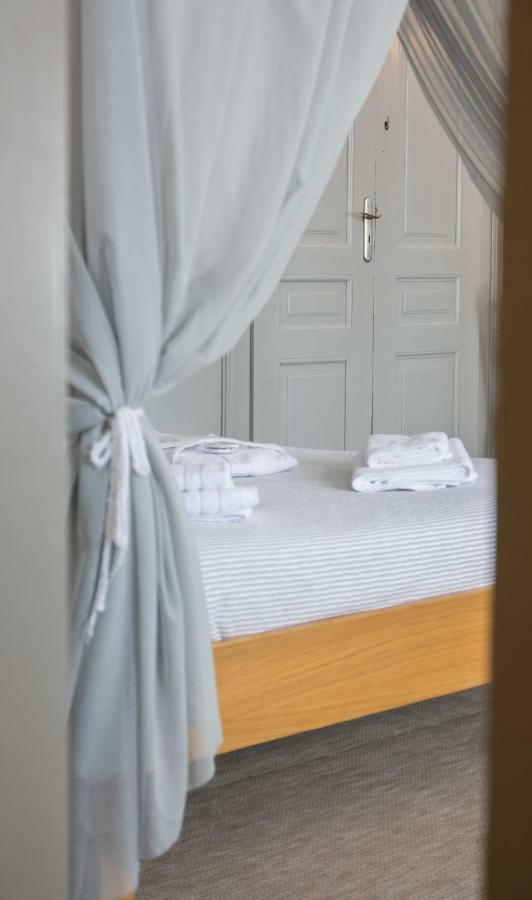 Douskos Guesthouse ไฮดรา ภายนอก รูปภาพ