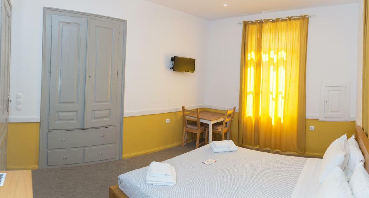 Douskos Guesthouse ไฮดรา ภายนอก รูปภาพ