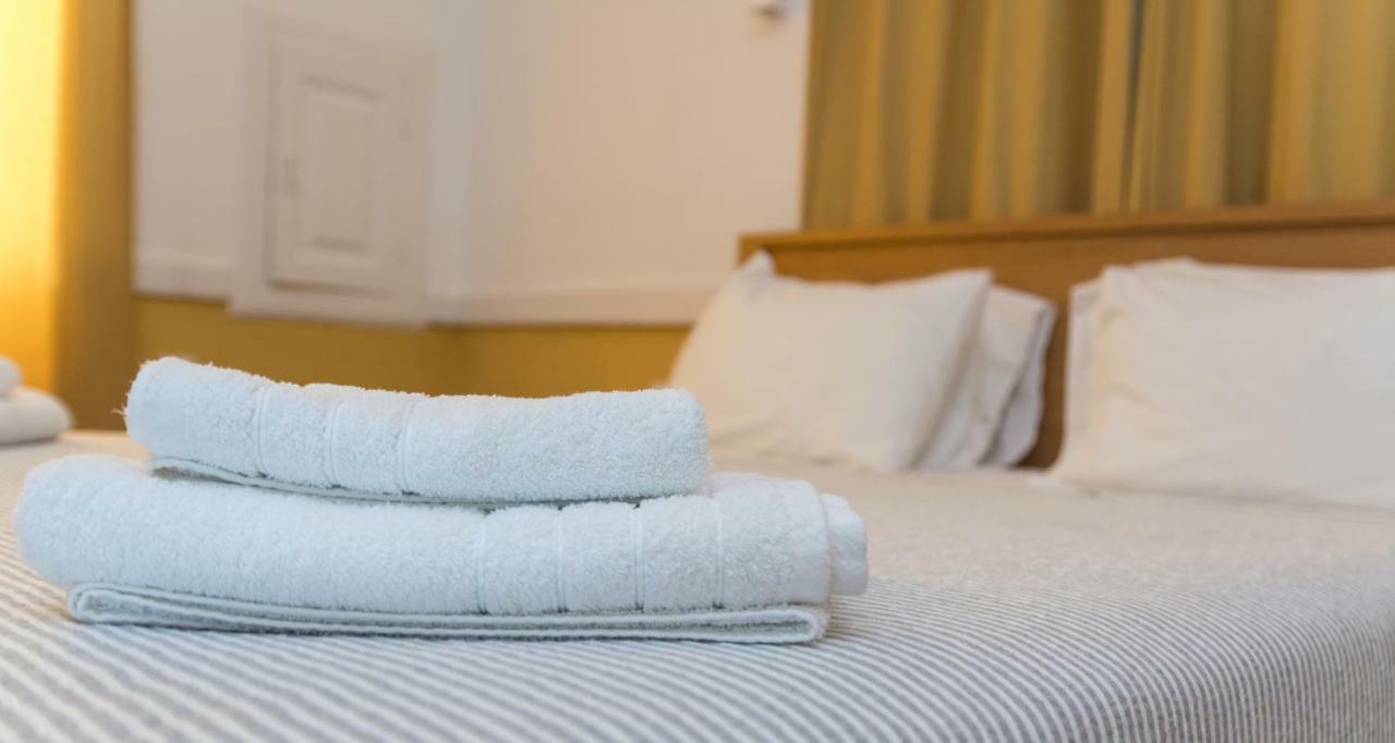Douskos Guesthouse ไฮดรา ภายนอก รูปภาพ